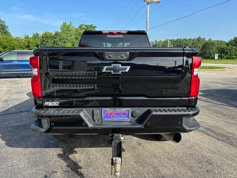 Chevrolet Silverado 2500HD High Country Crew Cab Long Box 4WD 2024