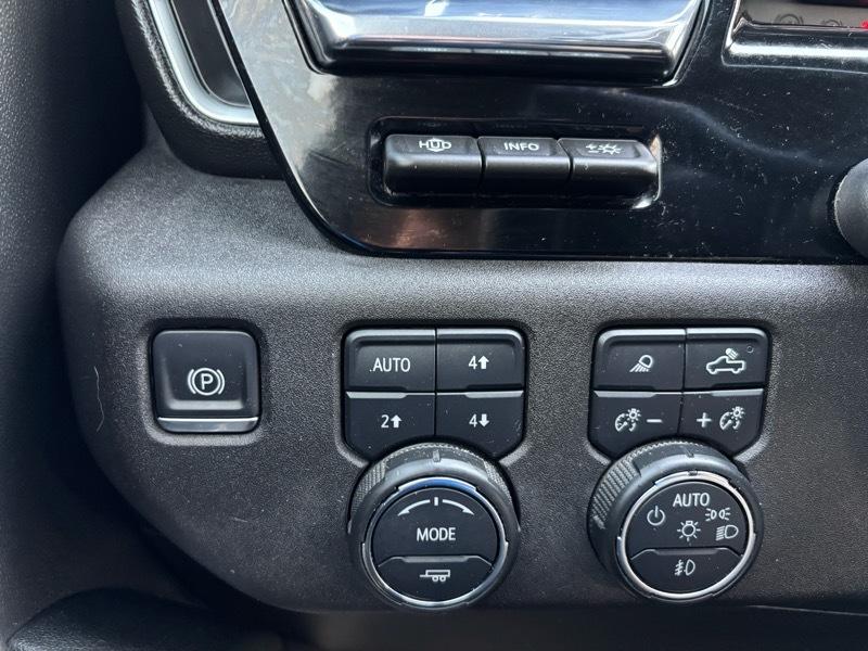 Chevrolet Silverado 2500HD High Country Crew Cab Long Box 4WD 2024