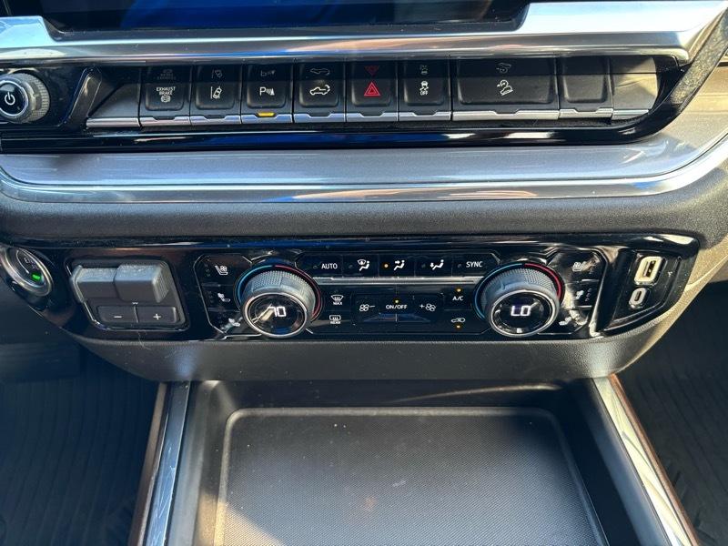 Chevrolet Silverado 2500HD High Country Crew Cab Long Box 4WD 2024