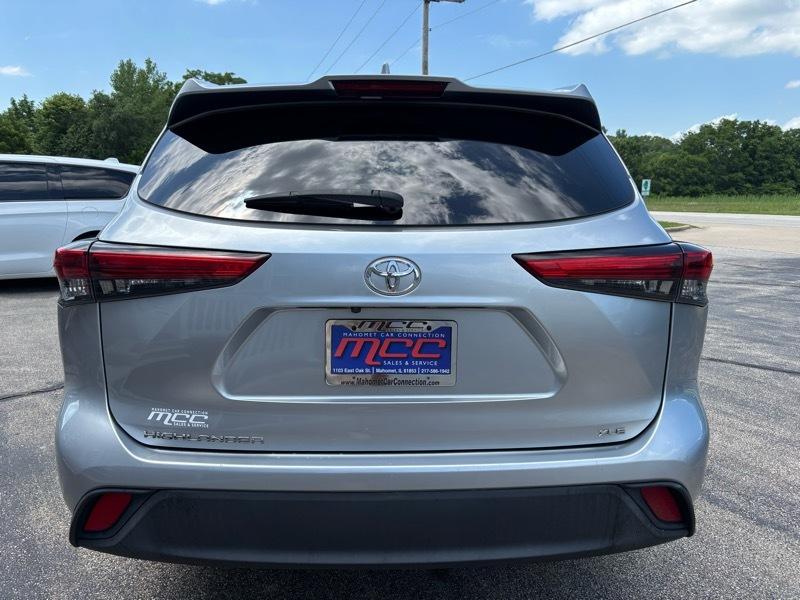 Toyota Highlander XLE FWD V6 2021