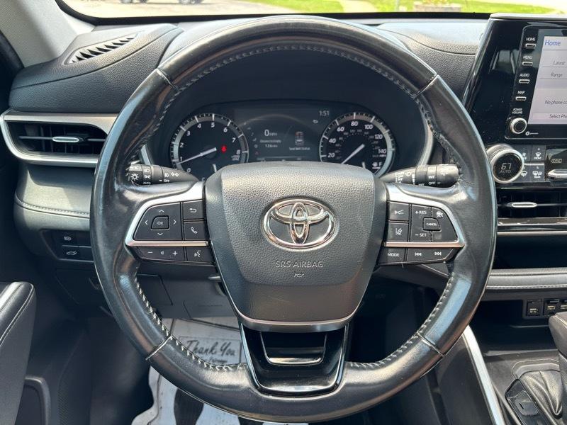 Toyota Highlander XLE FWD V6 2021