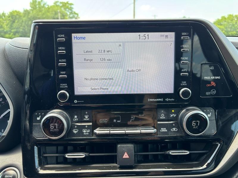 Toyota Highlander XLE FWD V6 2021