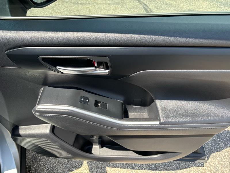 Toyota Highlander XLE FWD V6 2021