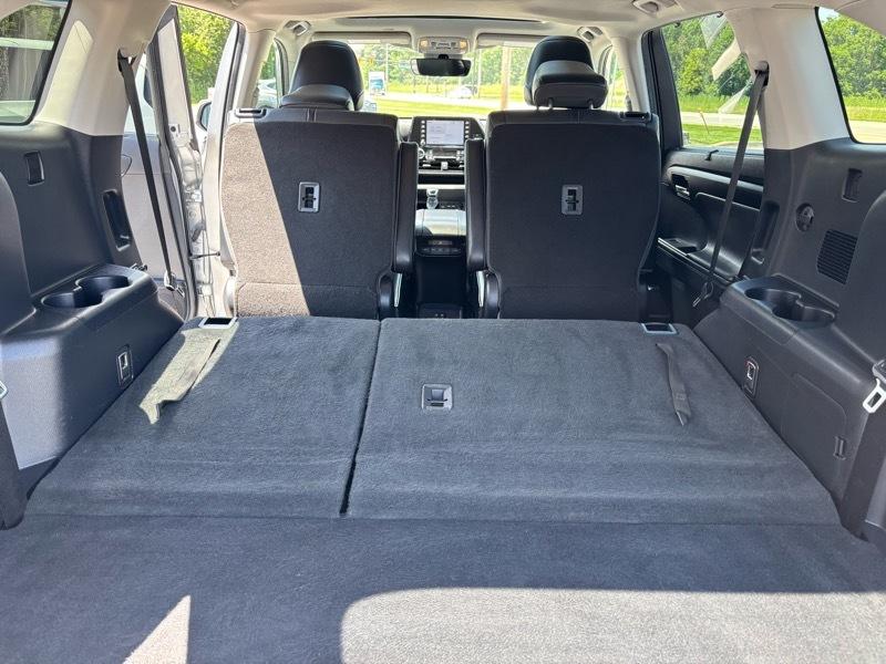 Toyota Highlander XLE FWD V6 2021