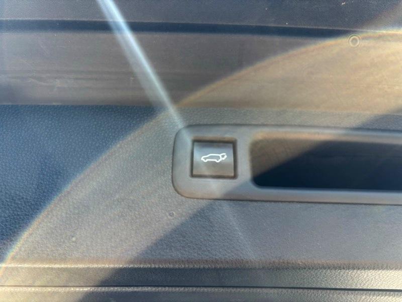 Toyota Highlander XLE FWD V6 2021