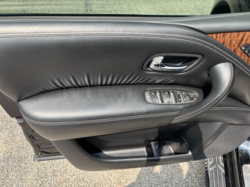 Nissan Armada Platinum AWD 2020