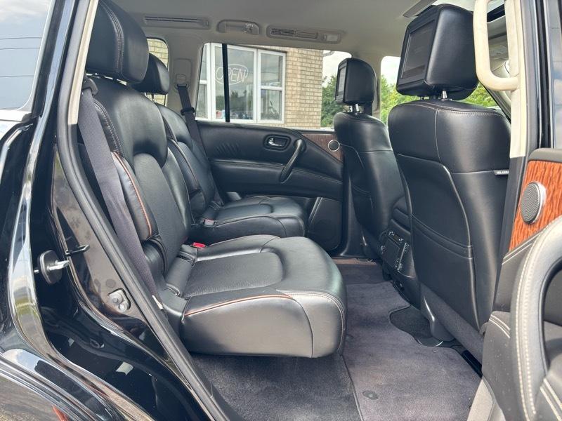 Nissan Armada Platinum AWD 2020