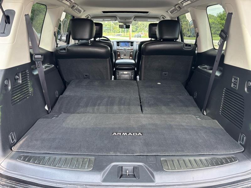 Nissan Armada Platinum AWD 2020