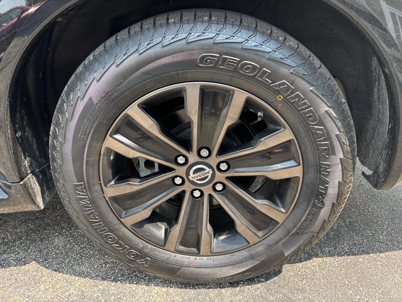 Nissan Armada Platinum AWD 2020