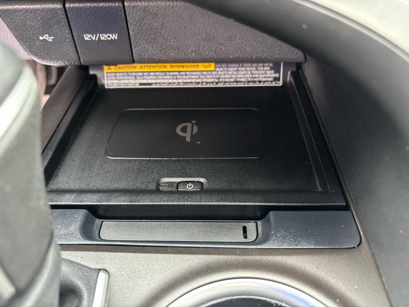Toyota Camry XLE Auto (Natl) 2021