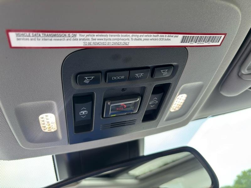 Toyota Camry XLE Auto (Natl) 2021