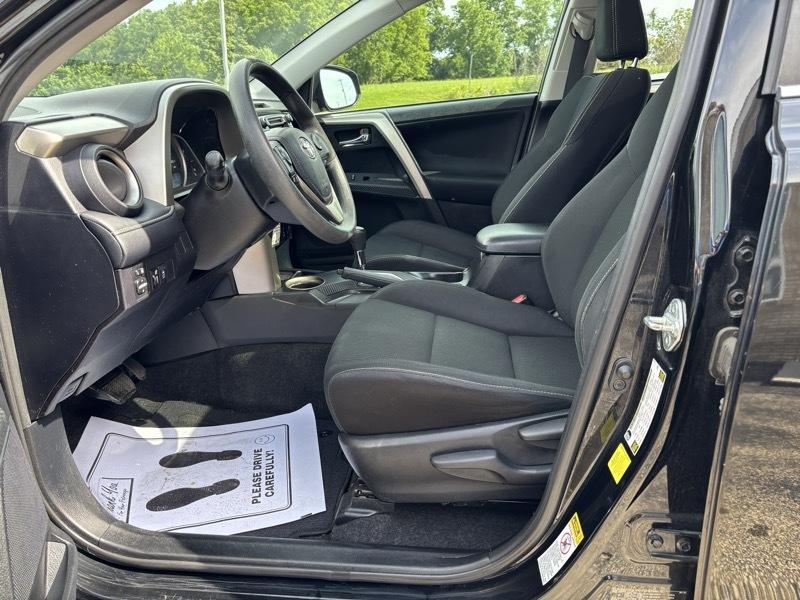 Toyota RAV4 XLE FWD 2015