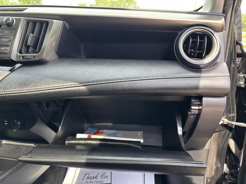 Toyota RAV4 XLE FWD 2015