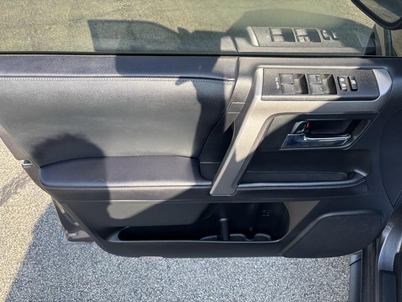 Toyota 4Runner SR5 Premium 4WD 2021