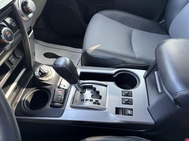 Toyota 4Runner SR5 Premium 4WD 2021