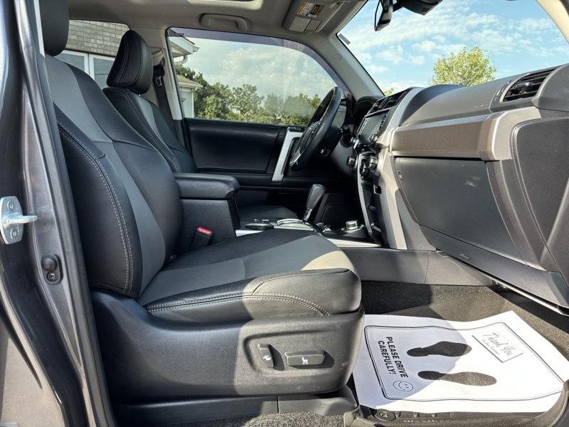 Toyota 4Runner SR5 Premium 4WD 2021