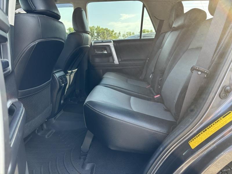 Toyota 4Runner SR5 Premium 4WD 2021