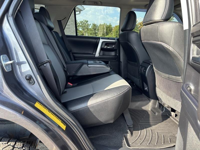 Toyota 4Runner SR5 Premium 4WD 2021