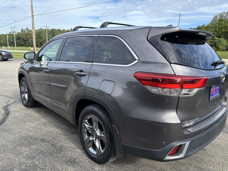 Toyota Highlander Limited Platinum 4D SUV AWD 2017