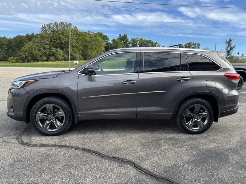 Toyota Highlander Limited Platinum 4D SUV AWD 2017