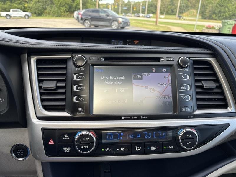 Toyota Highlander Limited Platinum 4D SUV AWD 2017