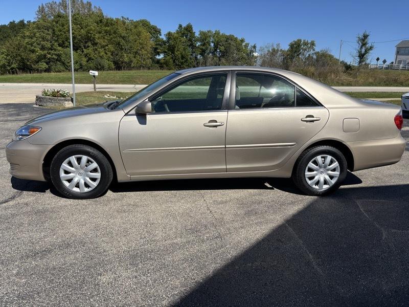 Toyota Camry LE 2005