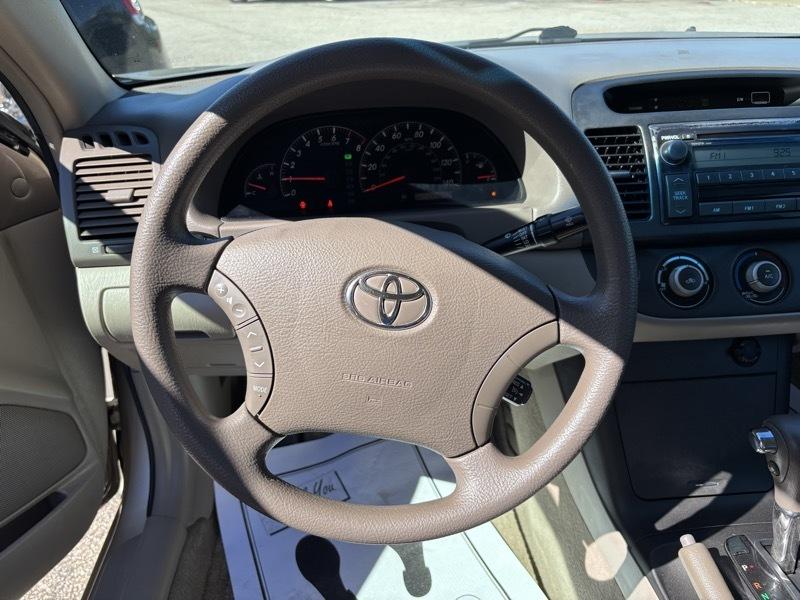 Toyota Camry LE 2005