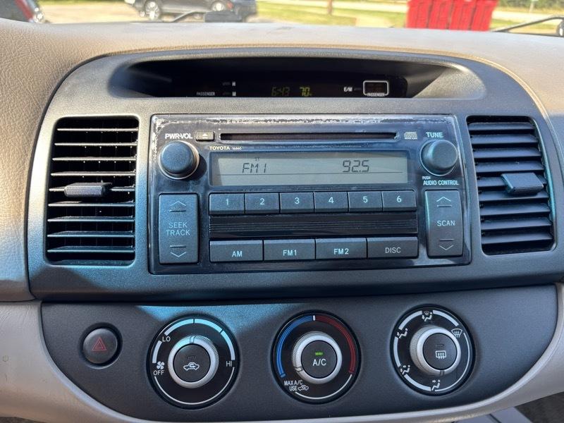Toyota Camry LE 2005