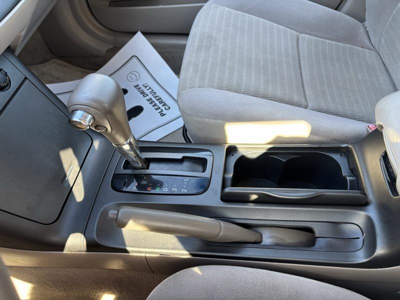 Toyota Camry LE 2005