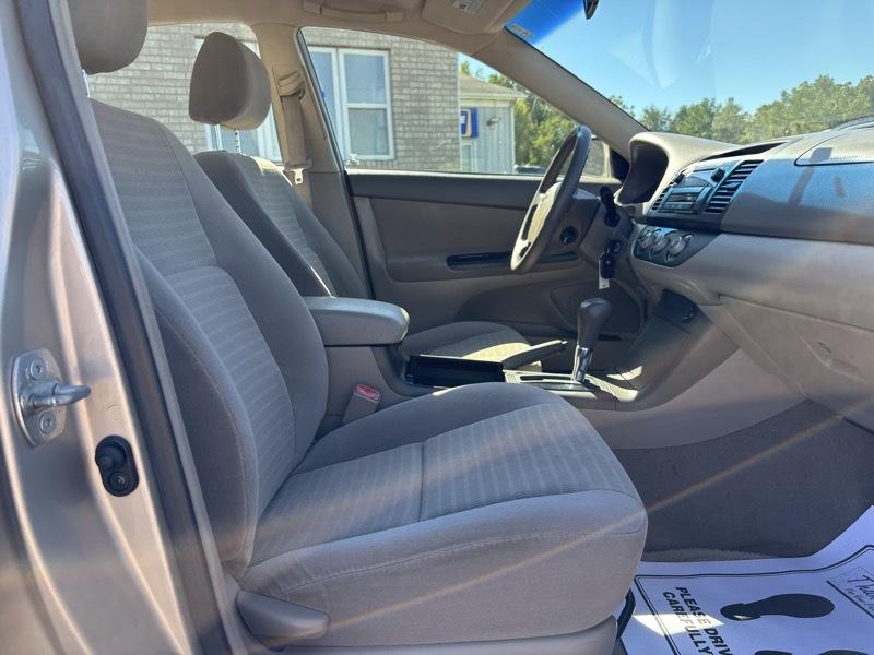 Toyota Camry LE 2005