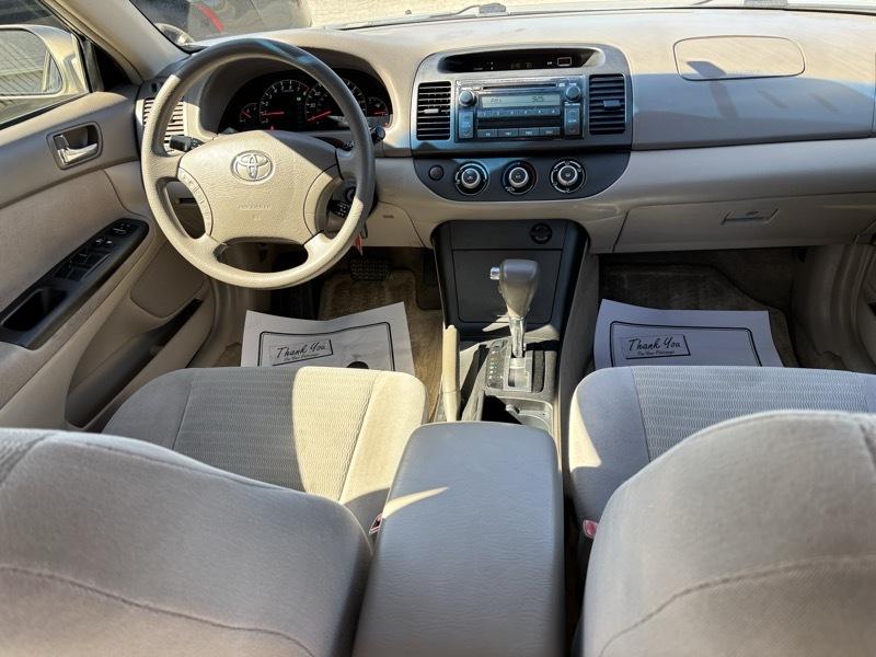 Toyota Camry LE 2005