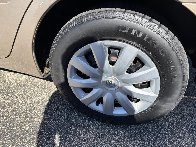 Toyota Camry LE 2005
