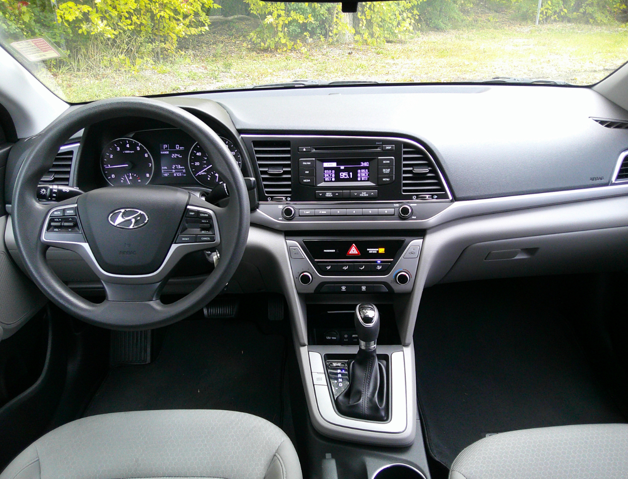 Hyundai Elantra SE 2.0L Auto (Alabama) *Ltd Avail* 2017 Hyundai Elantra SE 2.0L Auto (Alabama) *Ltd Avail* 2017