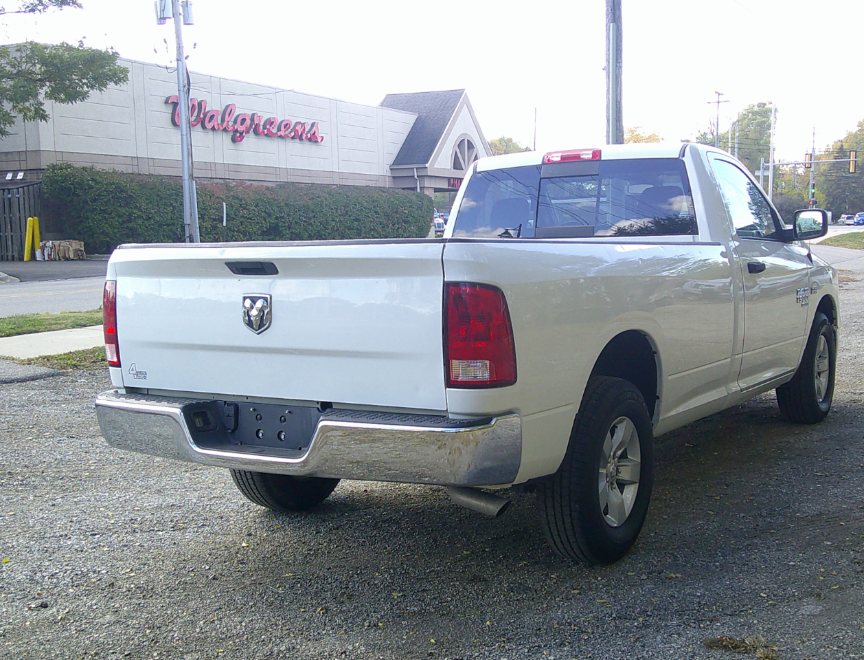 RAM 1500 Classic Tradesman 4x2 Reg Cab 8' Box 2019 RAM 1500 Classic Tradesman 4x2 Reg Cab 8' Box 2019