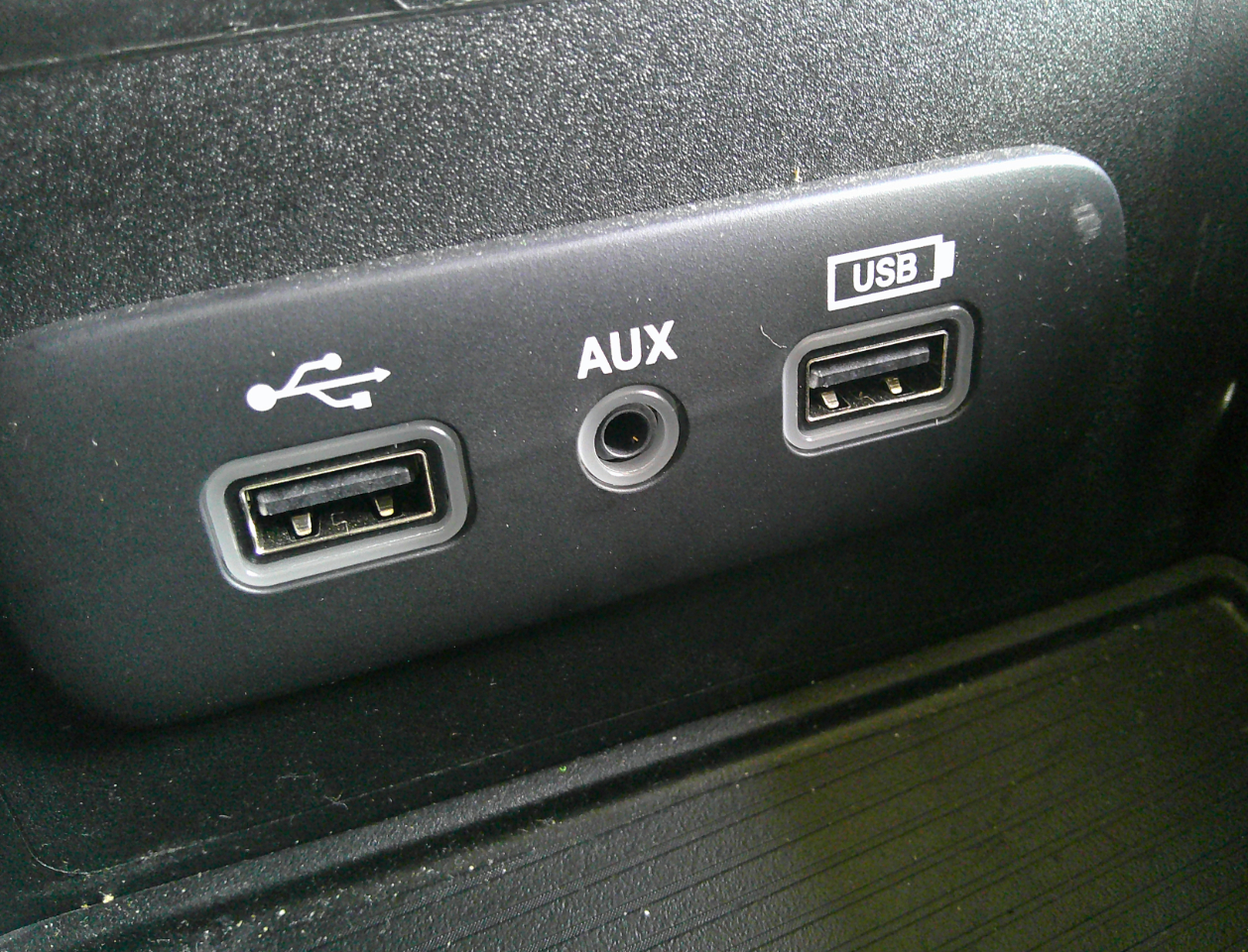 RAM 1500 Classic Tradesman 4x2 Reg Cab 8' Box 2019 RAM 1500 Classic Tradesman 4x2 Reg Cab 8' Box 2019