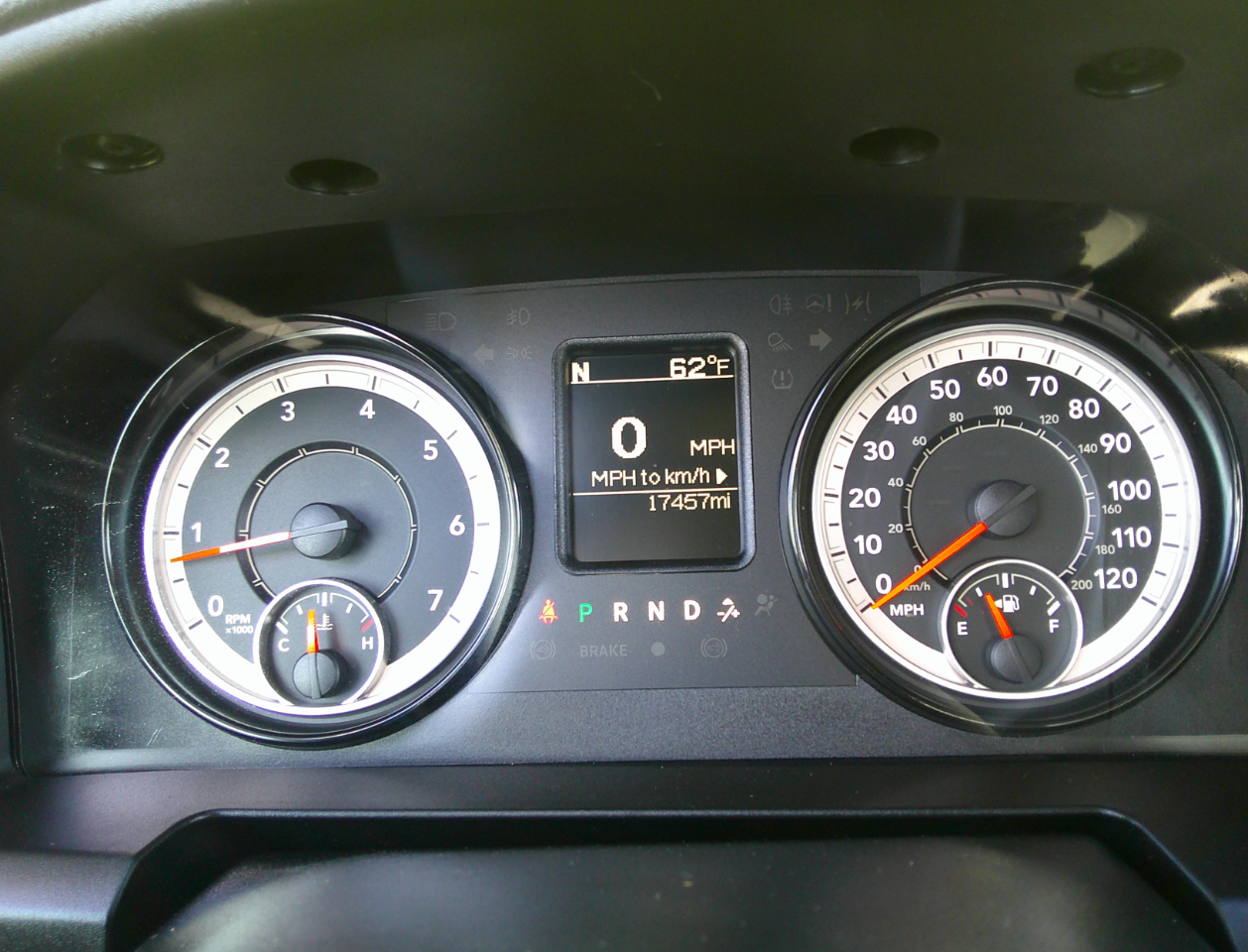 RAM 1500 Classic Tradesman 4x2 Reg Cab 8' Box 2019 RAM 1500 Classic Tradesman 4x2 Reg Cab 8' Box 2019