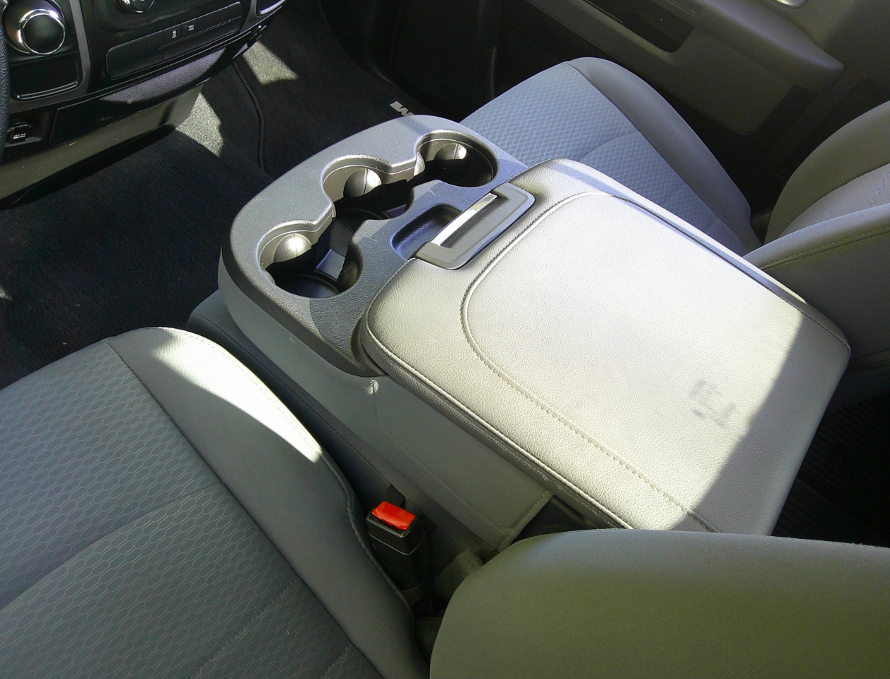 RAM 1500 Classic Tradesman 4x2 Reg Cab 8' Box 2019 RAM 1500 Classic Tradesman 4x2 Reg Cab 8' Box 2019