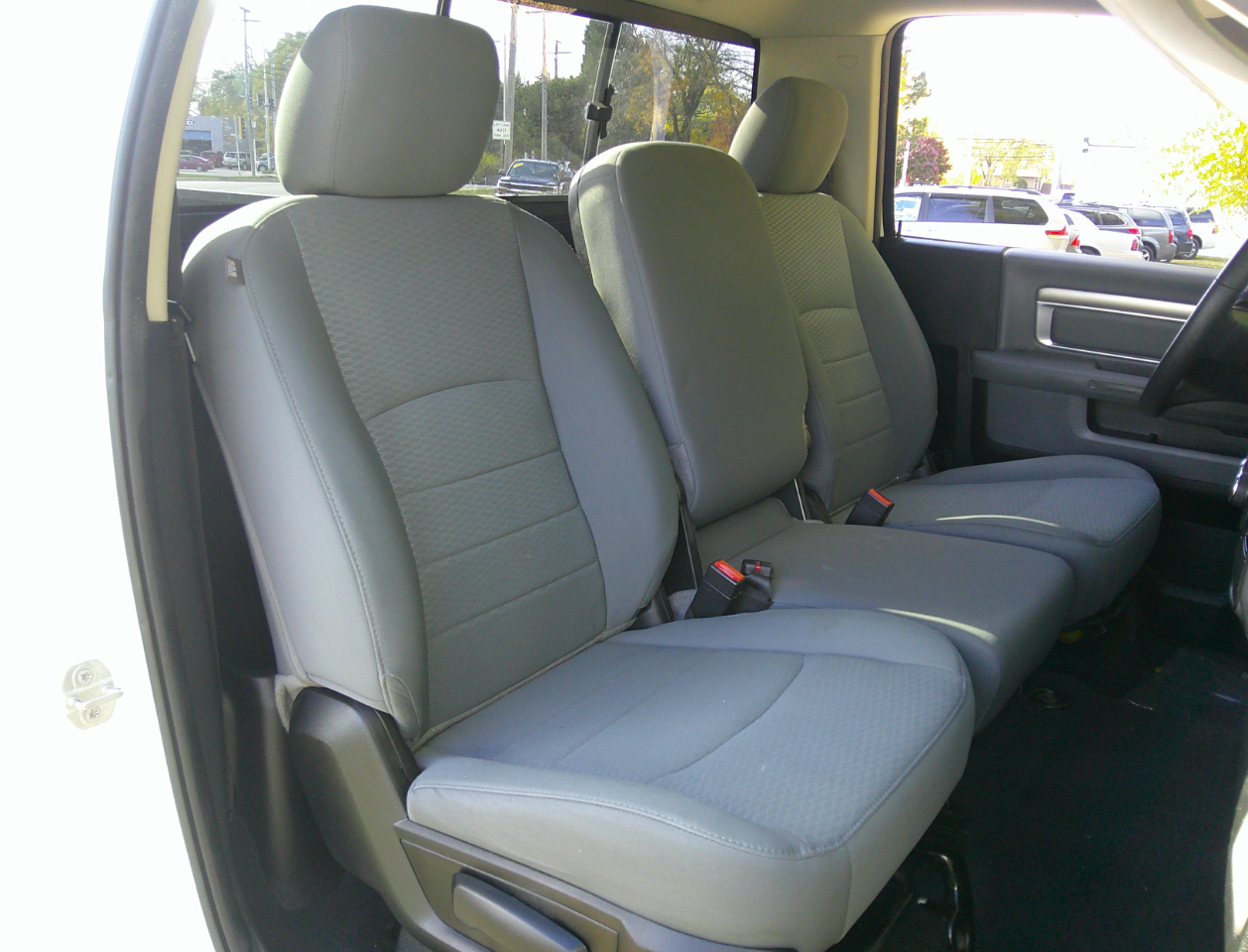 RAM 1500 Classic Tradesman 4x2 Reg Cab 8' Box 2019 RAM 1500 Classic Tradesman 4x2 Reg Cab 8' Box 2019