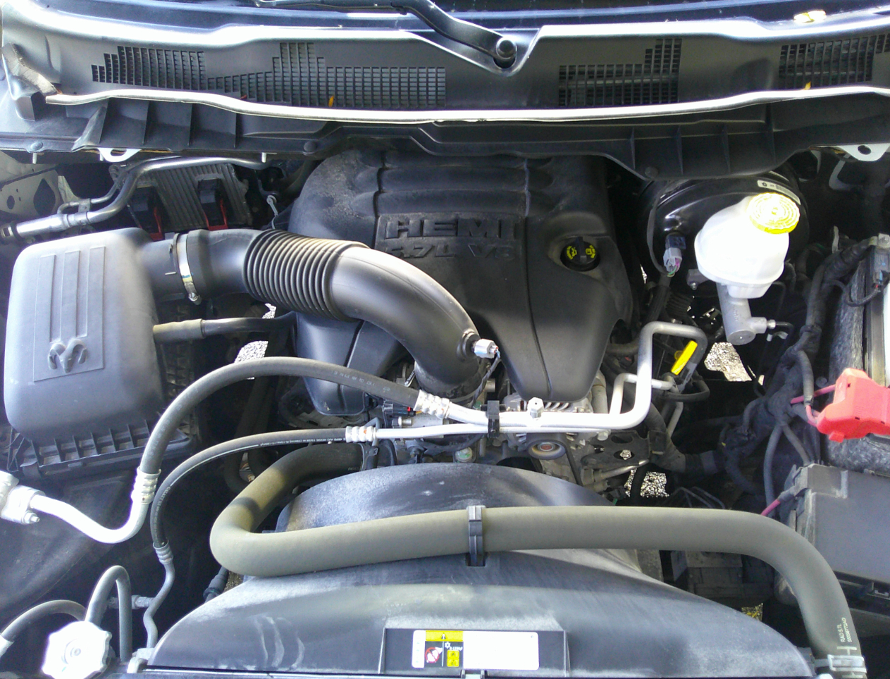 RAM 1500 Classic Tradesman 4x2 Reg Cab 8' Box 2019 RAM 1500 Classic Tradesman 4x2 Reg Cab 8' Box 2019