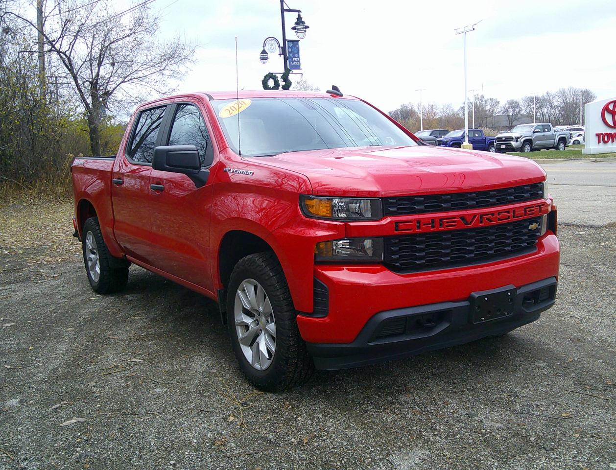 Chevrolet Silverado 1500 4WD Crew Cab 147" Custom 2020