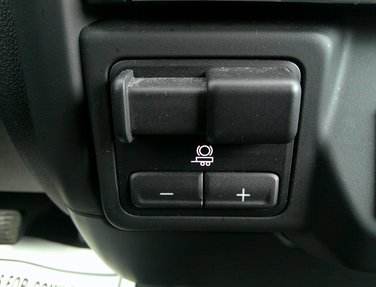 Chevrolet Silverado 1500 4WD Crew Cab 147" Custom 2020