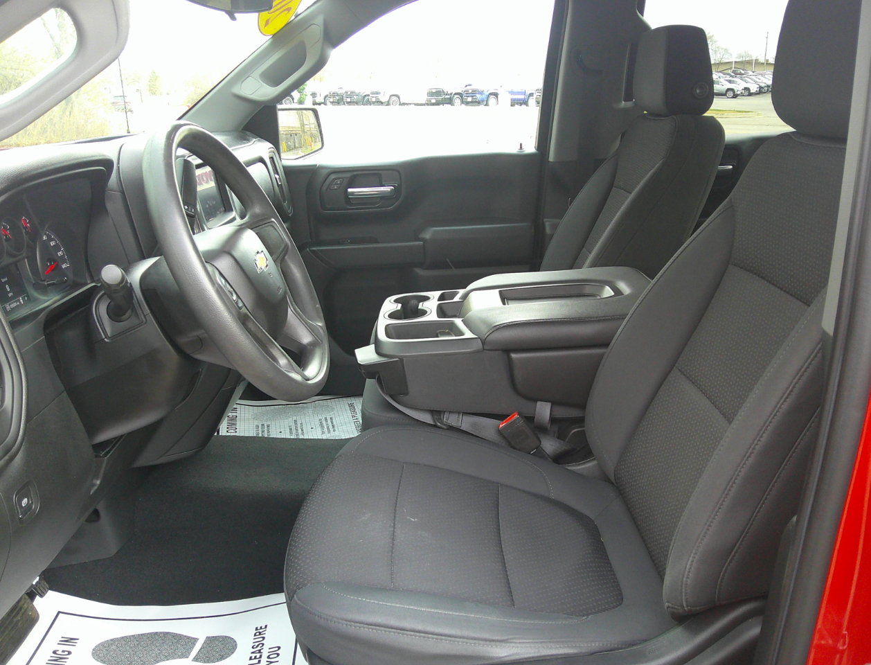 Chevrolet Silverado 1500 4WD Crew Cab 147" Custom 2020