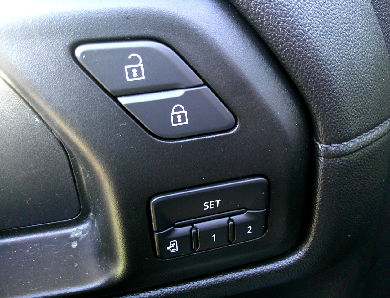 Chevrolet Silverado 1500 4WD Crew Cab 147" High Country 2021