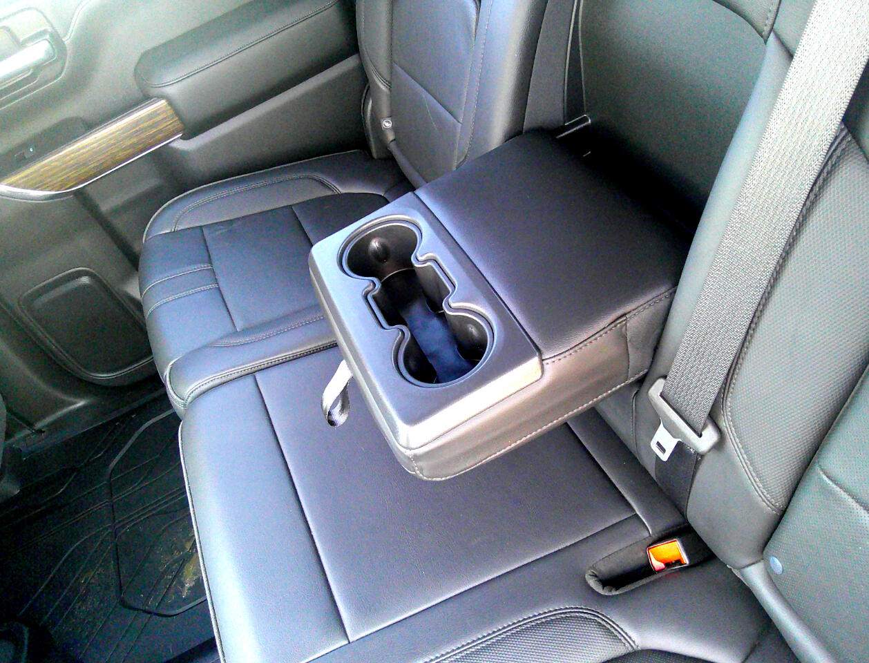 Chevrolet Silverado 1500 4WD Crew Cab 147" High Country 2021