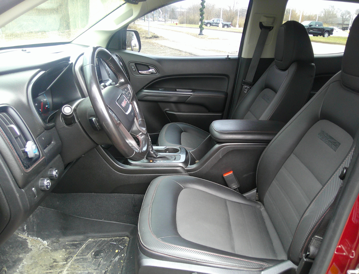 GMC Canyon 4WD Crew Cab 128.3" All Terrain w/Cloth 2019