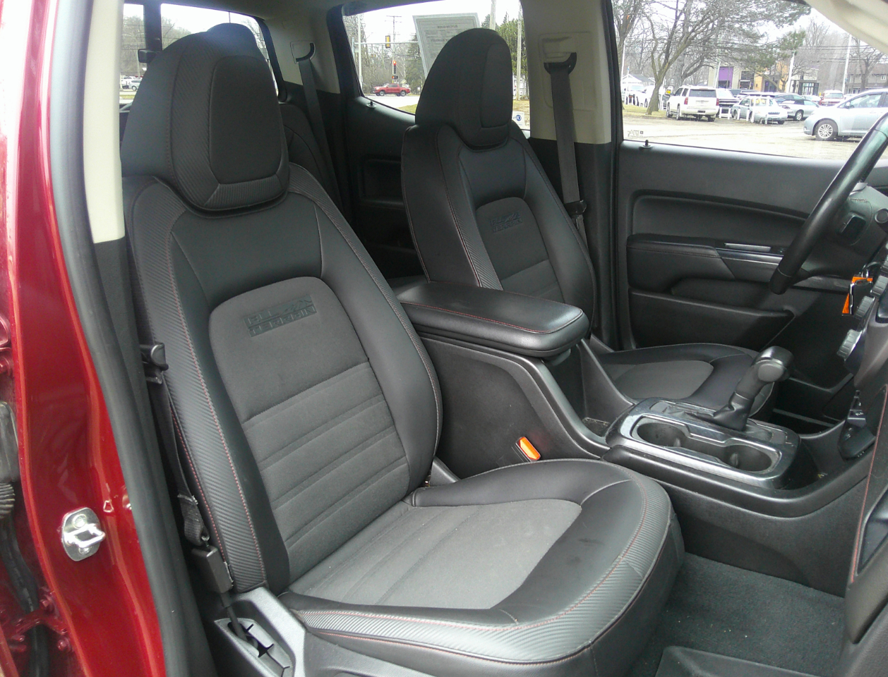 GMC Canyon 4WD Crew Cab 128.3" All Terrain w/Cloth 2019