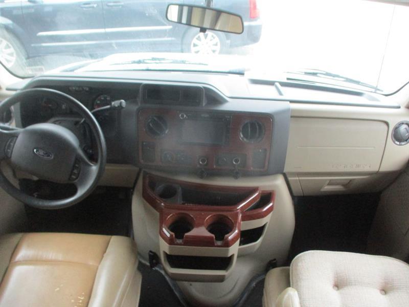 Ford Econoline E450 2013