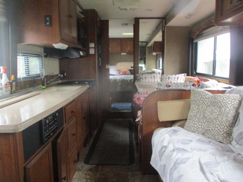 Ford Econoline E450 2013