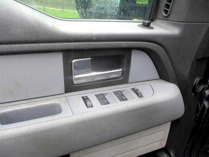 Ford F-150 XL SuperCrew 5.5-ft. Bed 4WD 2013 Ford F-150 XL SuperCrew 5.5-ft. Bed 4WD 2013
