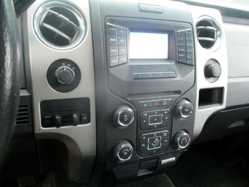 Ford F-150 XL SuperCrew 5.5-ft. Bed 4WD 2013 Ford F-150 XL SuperCrew 5.5-ft. Bed 4WD 2013